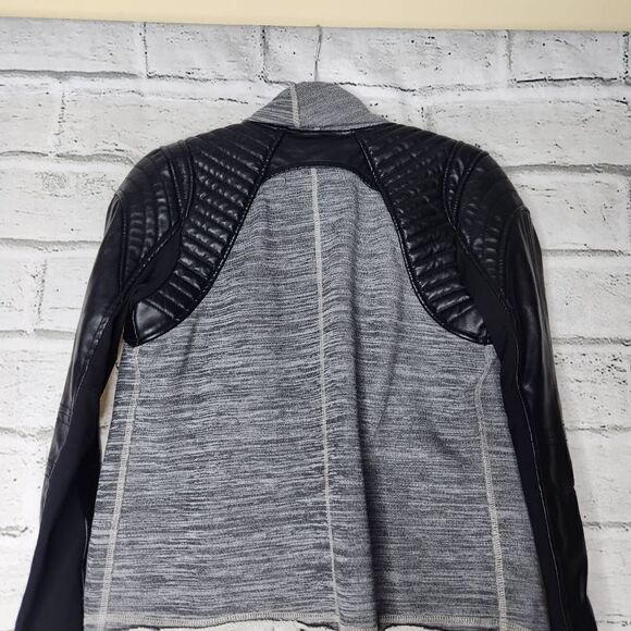 BlankNYC Waterfall Faux Leather Knit Drape Jacket Black Gray Size Small - Picture 9 of 15